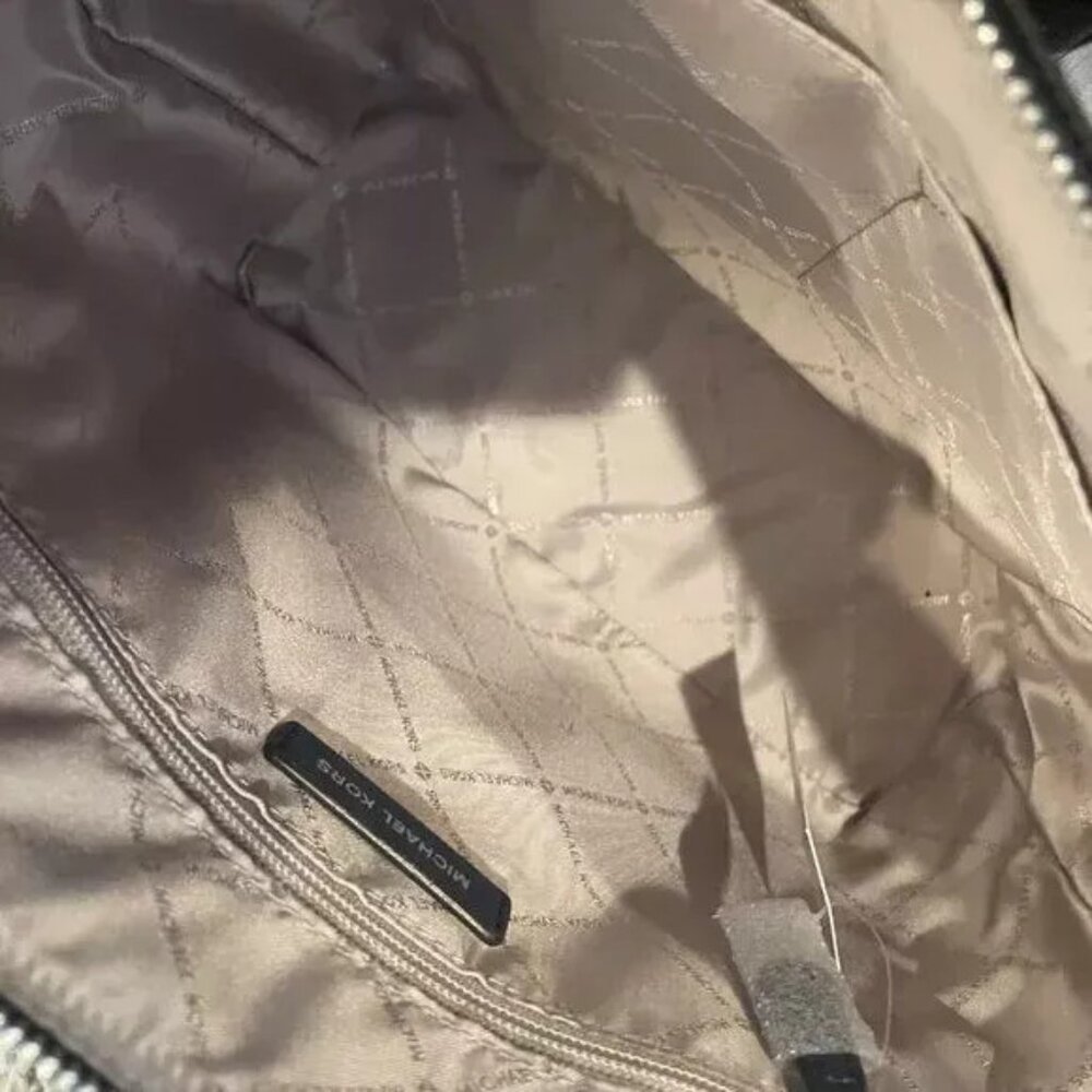 COPY - Michael Kors Charlotte Large Top Zip Tote 35F0SCFT3L - Picture 5 of 6